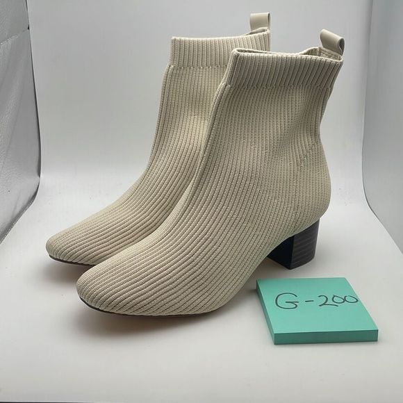 CUSHIONAIRE Women's Stretch bootie SIZE 7 CREAM - Picture 3 of 6